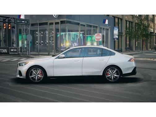 Brooklyn Grey Metallic 2027 BMW 540 i xDrive