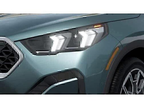 Cape York Green Metallic 2026 BMW X2 xDrive28i