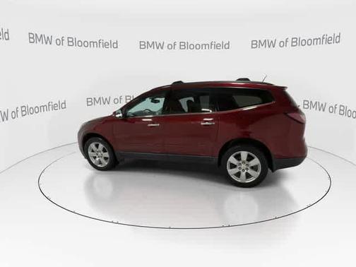 Siren Red Tintcoat 2017 Chevrolet Traverse 1LT