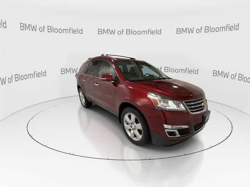 Siren Red Tintcoat 2017 Chevrolet Traverse 1LT