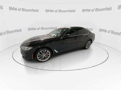 Black Sapphire Metallic 2022 BMW 540 i xDrive