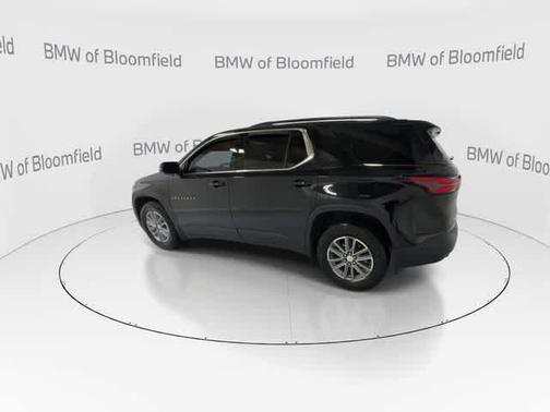 Mosaic Black Metallic 2023 Chevrolet Traverse LT Leather