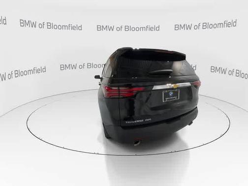 Mosaic Black Metallic 2023 Chevrolet Traverse LT Leather