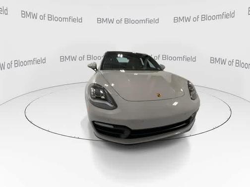 2022 Porsche Panamera 4