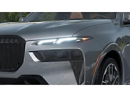 Skyscraper Grey Metallic 2027 BMW X7 xDrive40i