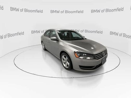 2013 Volkswagen Passat 2.5 SE