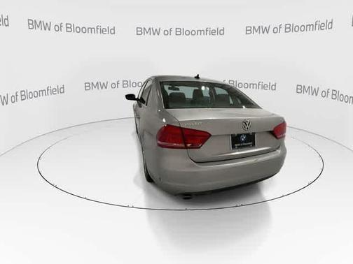 2013 Volkswagen Passat 2.5 SE