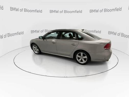 2013 Volkswagen Passat 2.5 SE