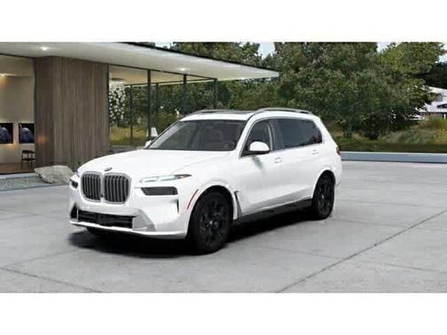Mineral White Metallic 2026 BMW X7 xDrive40i