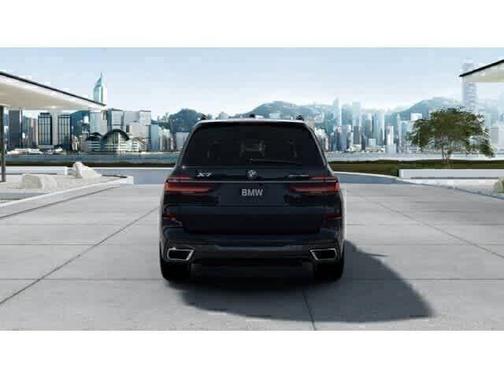 Carbon Black Metallic 2026 BMW X7 xDrive40i