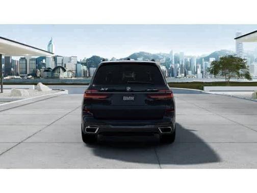Carbon Black Metallic 2026 BMW X7 xDrive40i