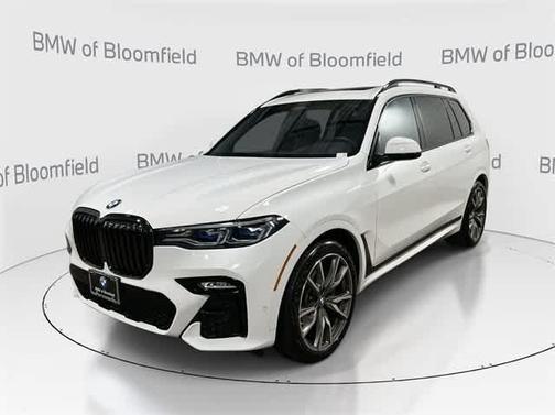 2022 BMW X7 M50i