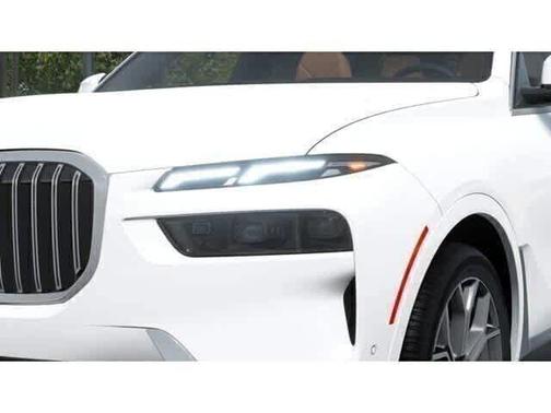Alpine White 2027 BMW X7 xDrive40i