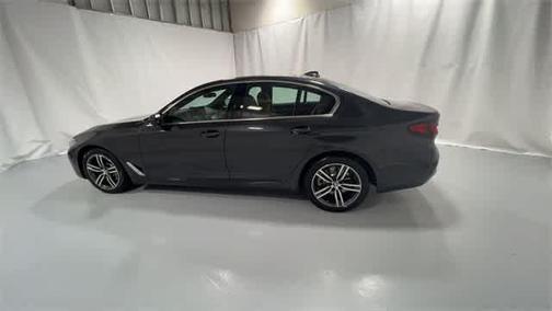 2022 BMW 530 i xDrive