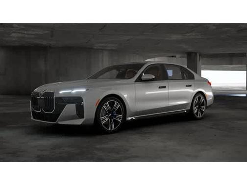2025 BMW 740 i xDrive