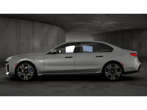2025 BMW 740 i xDrive
