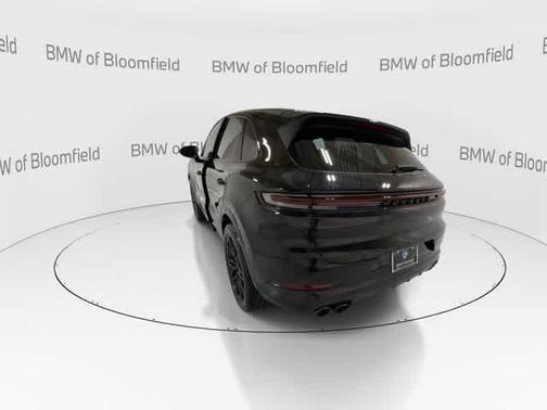 2024 Porsche Cayenne S