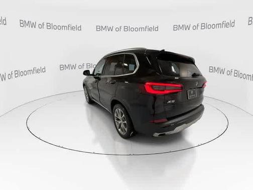 Jet Black 2022 BMW X5 xDrive40i