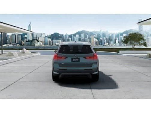 Cape York Green Metallic 2026 BMW X1 xDrive28i
