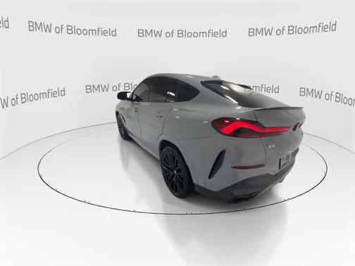 2025 BMW X6 M60i