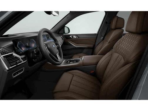 Skyscraper Grey Metallic 2026 BMW X5 xDrive40i