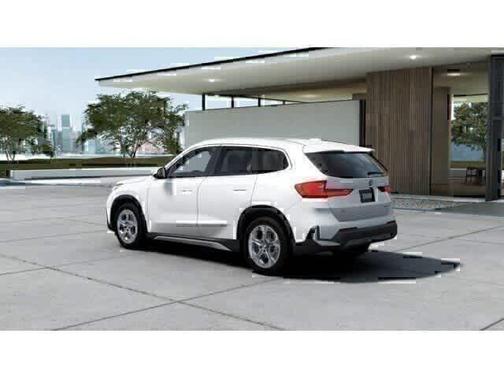 Mineral White Metallic 2026 BMW X1 xDrive28i