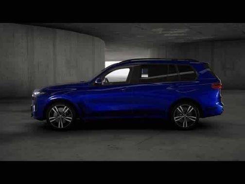 2025 BMW X7 M60i