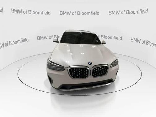 Mineral White Metallic 2022 BMW X4 xDrive30i