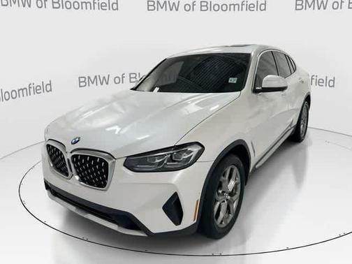 Mineral White Metallic 2022 BMW X4 xDrive30i