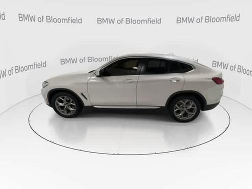 Mineral White Metallic 2022 BMW X4 xDrive30i