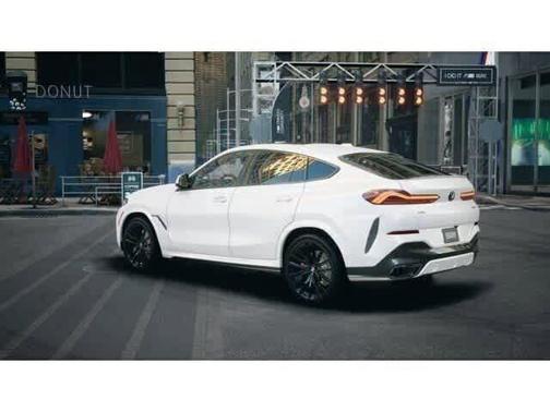 Mineral White Metallic 2027 BMW X6 xDrive40i