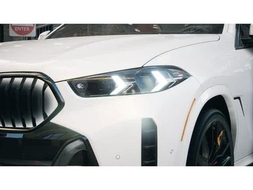 Mineral White Metallic 2027 BMW X6 xDrive40i