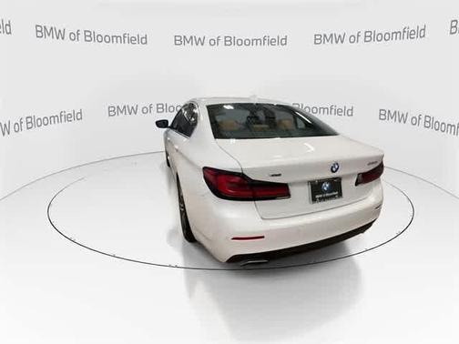 2022 BMW 530 i xDrive