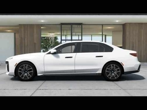 2025 BMW 740 i xDrive