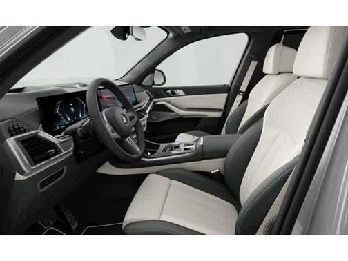 2026 BMW X7 M60i