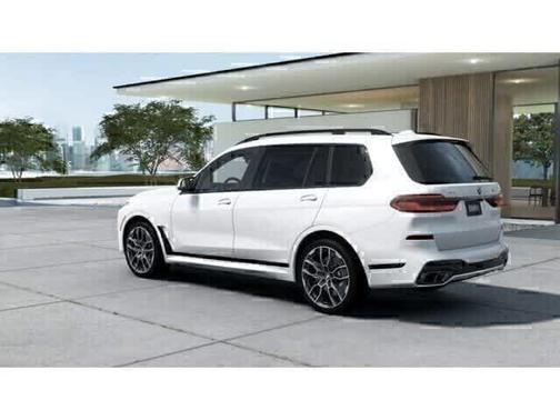 2026 BMW X7 M60i