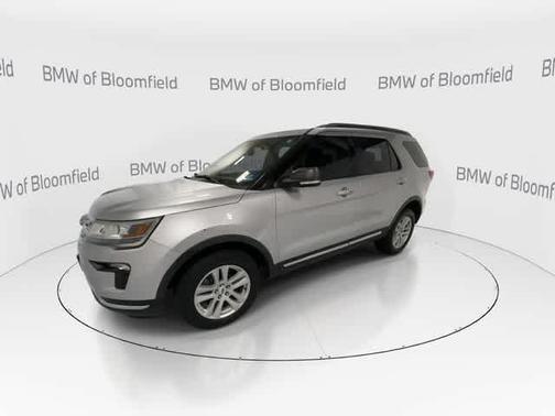 INGOT SILVER METALLIC 2018 Ford Explorer XLT