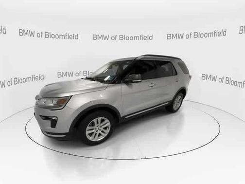 INGOT SILVER METALLIC 2018 Ford Explorer XLT