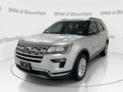INGOT SILVER METALLIC 2018 Ford Explorer XLT