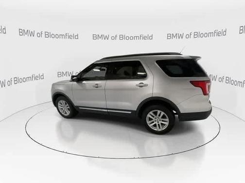 INGOT SILVER METALLIC 2018 Ford Explorer XLT