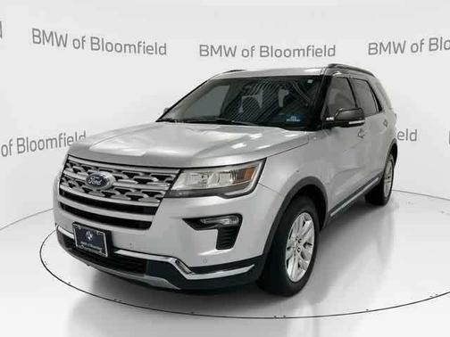 INGOT SILVER METALLIC 2018 Ford Explorer XLT