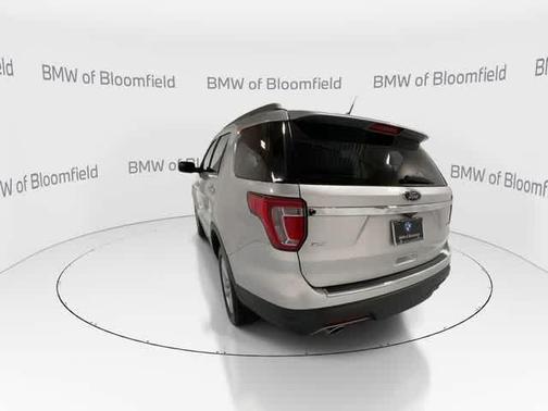 INGOT SILVER METALLIC 2018 Ford Explorer XLT