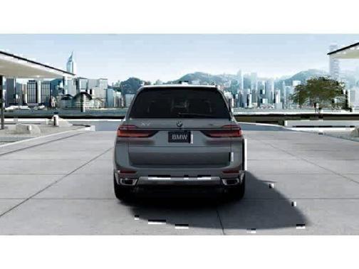 Skyscraper Grey Metallic 2026 BMW X7 xDrive40i