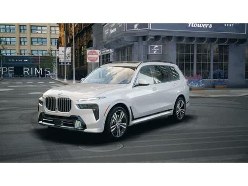 Brooklyn Grey Metallic 2027 BMW X7 xDrive40i
