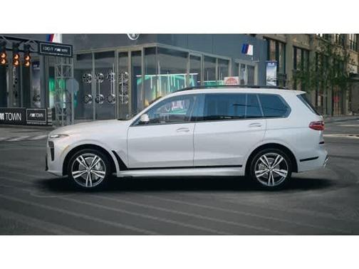 Brooklyn Grey Metallic 2027 BMW X7 xDrive40i