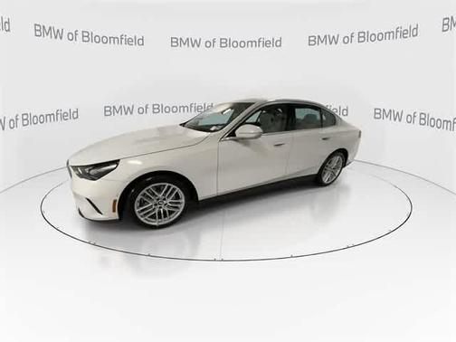 2025 BMW 530 i xDrive