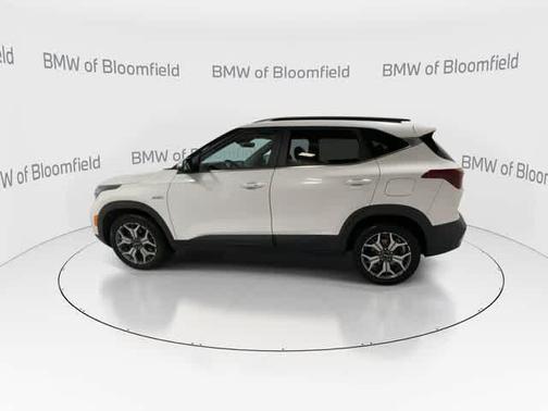 Snow White Pearl 2021 Kia Seltos EX