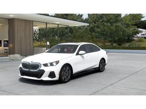 Alpine White 2027 BMW 530 i xDrive