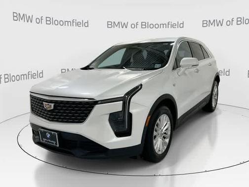 Crystal White Tricoat 2024 Cadillac XT4 Luxury