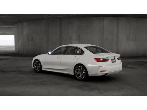 2025 BMW 330 i xDrive